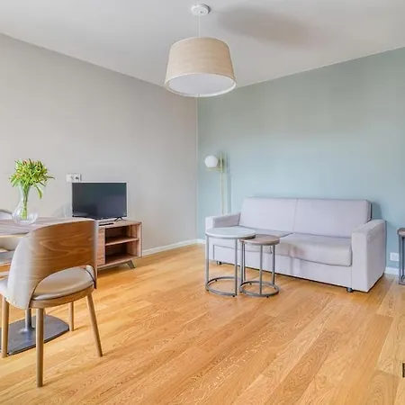 A Deux Pas De Paris - Le Gracieux - 363b Issy-les-Moulineaux